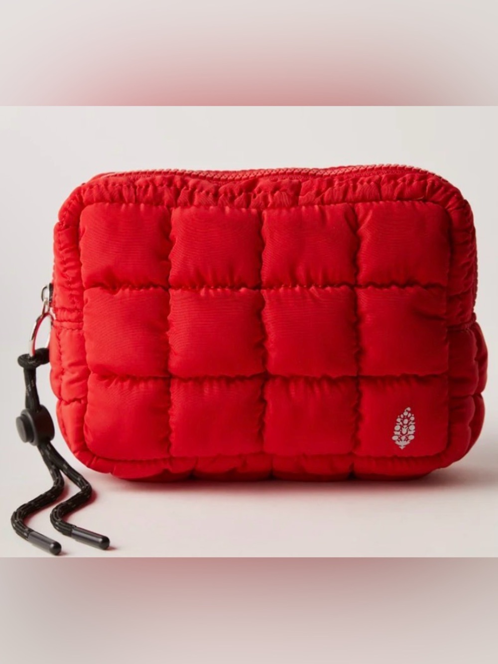 FREE PEOPLE MOVEMENT- QUILTED MINI CASE IN WINTERBERRY. NWT